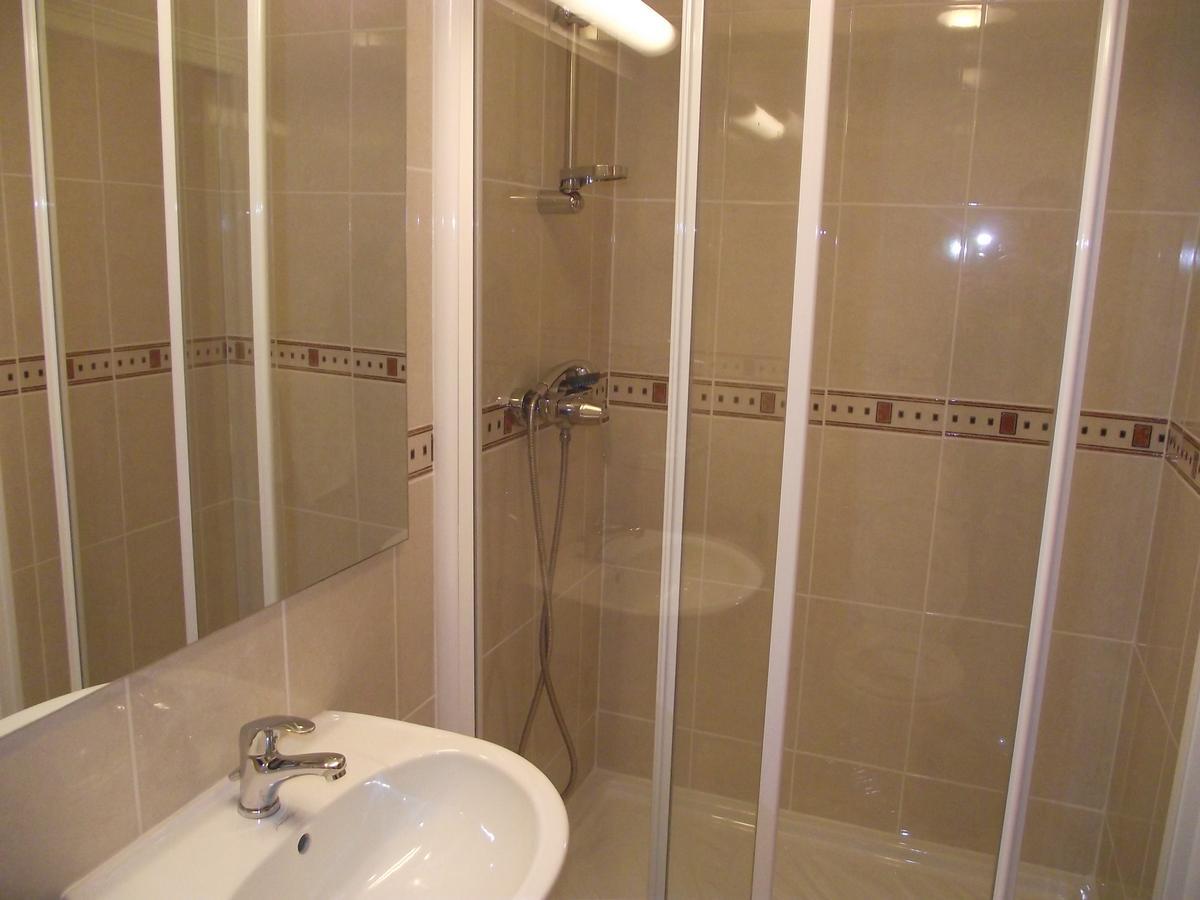 Le Nouvel Hotel Du Theatre Paris Phòng bức ảnh